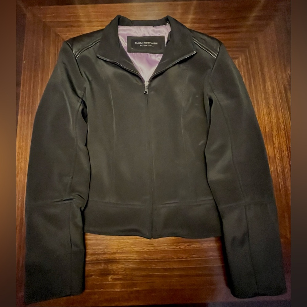 Marc New York Leather Trim Softshell Jacket.Sleek Black Zip-Up-Lightweight. L